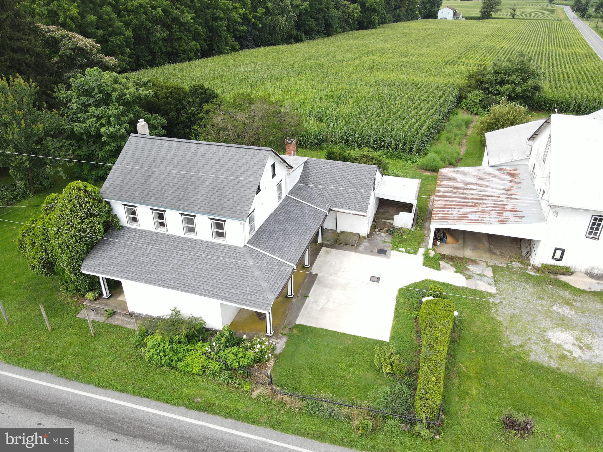 1411 Maytown Road Elizabethtown, PA 17022 - Photo 4 of 75 Gallery Image 4