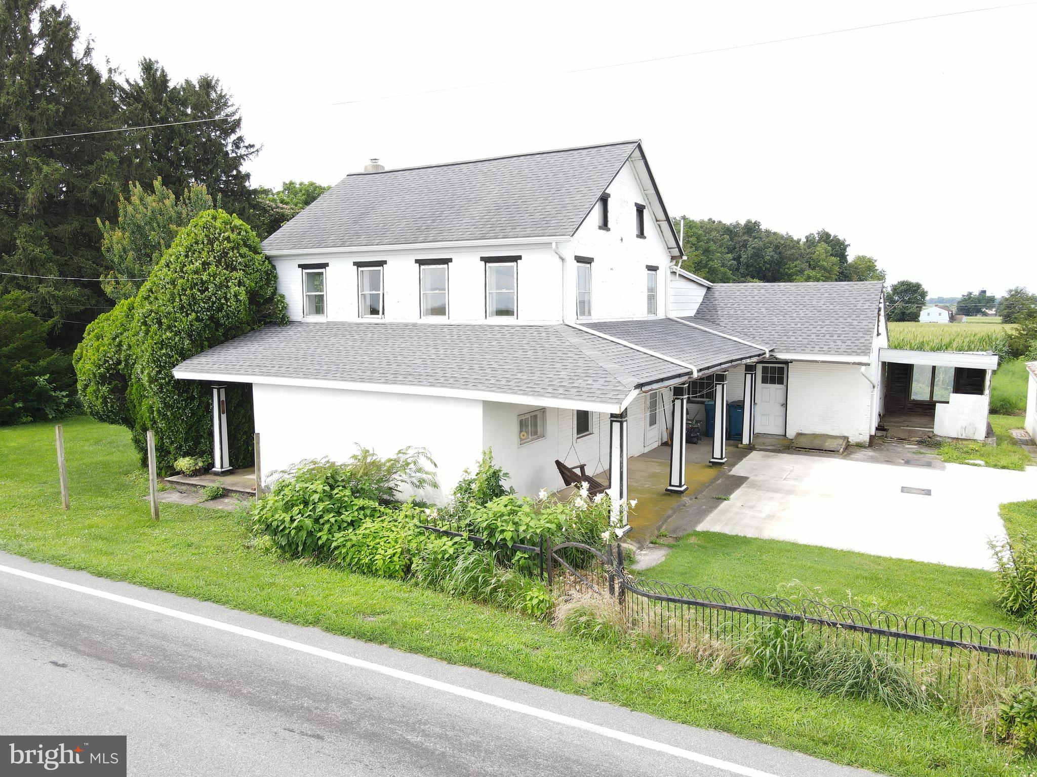 1411 Maytown Road Elizabethtown, PA 17022 - Photo 5 of 75 Gallery Image 5