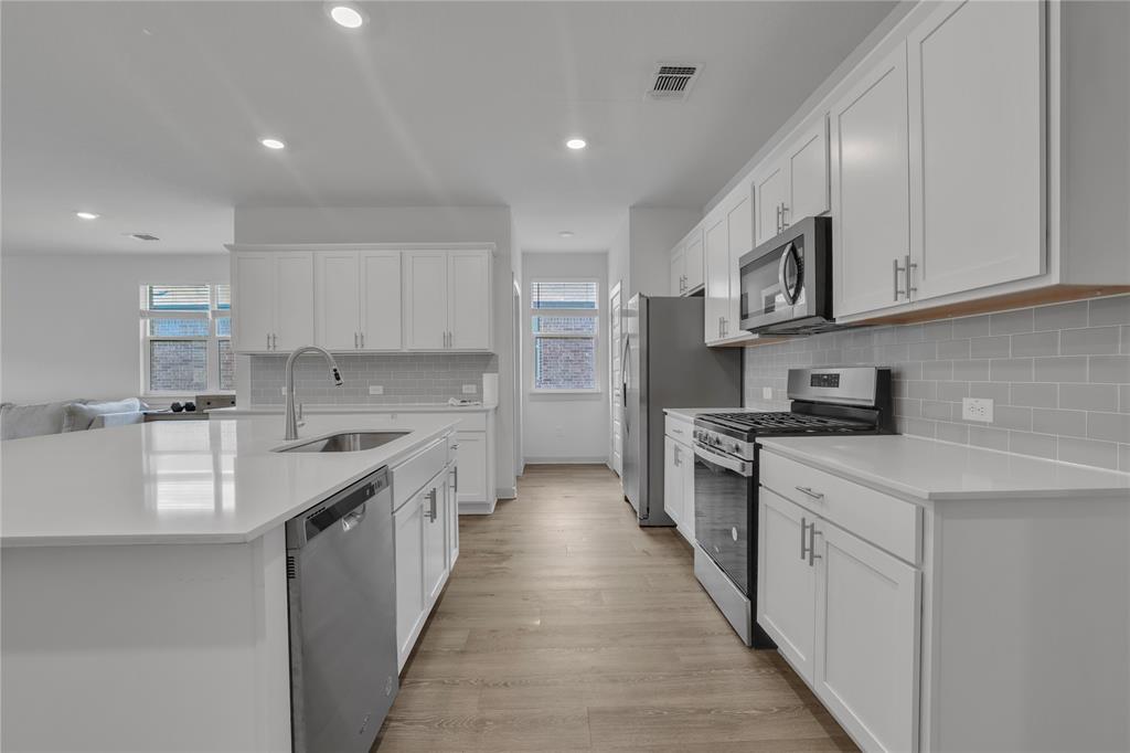 10633 Defender Trail Austin, TX 78754 - Photo 11 of 33