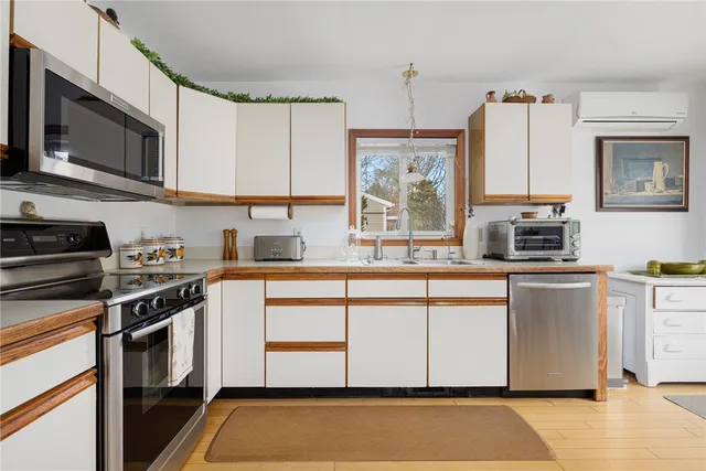 $659,000 | 71 Willow Road, Charlestown, RI 02813