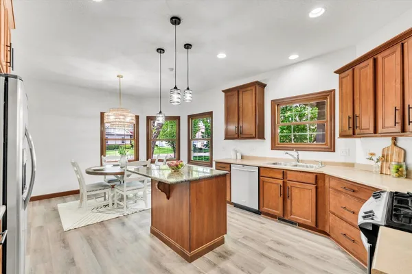 $479,000 | 1909 East 58th Street, Davenport, IA 52807