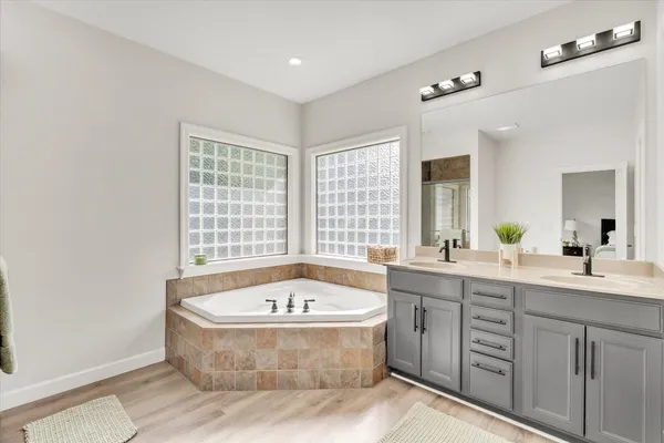 $479,000 | 1909 East 58th Street, Davenport, IA 52807