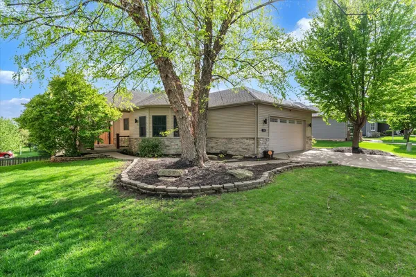 $479,000 | 1909 East 58th Street, Davenport, IA 52807