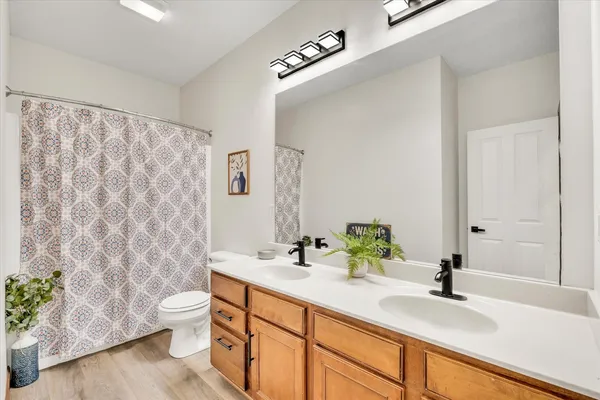 $479,000 | 1909 East 58th Street, Davenport, IA 52807
