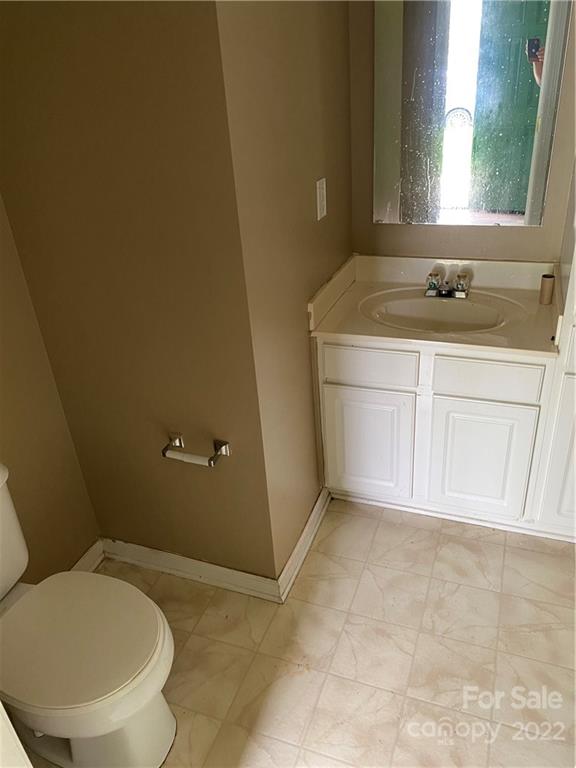 2215 Meadecroft Road Charlotte, NC 28214 - Photo 8 of 24 Gallery Image 8
