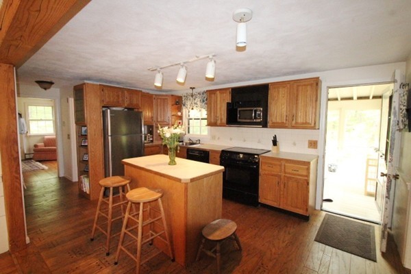 135 Raddin Road Groton, MA 01450 - Photo 8 of 21 Gallery Image 8