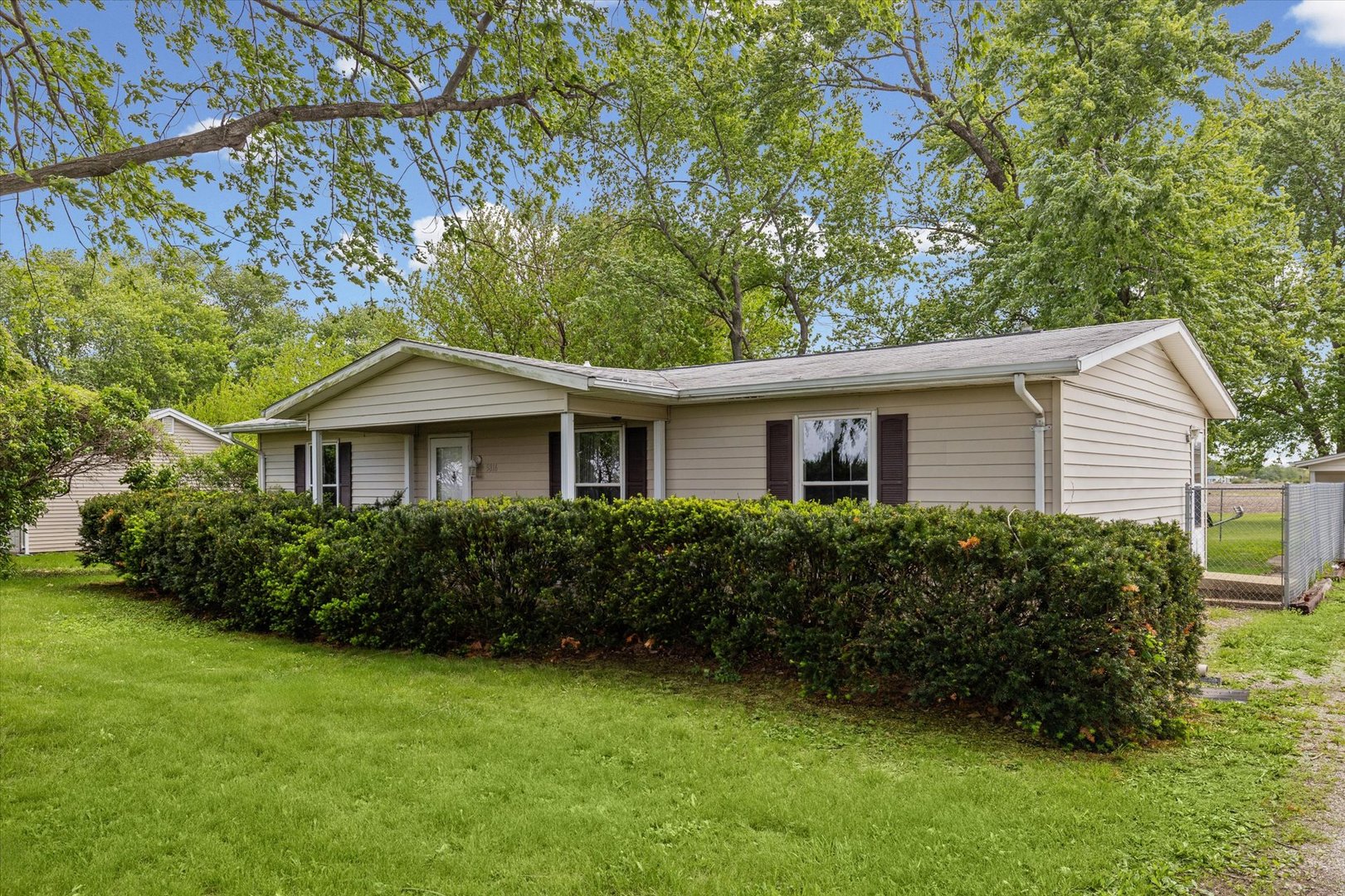 5816 North Route 48 Decatur, IL 62526 - Photo 1 of 31