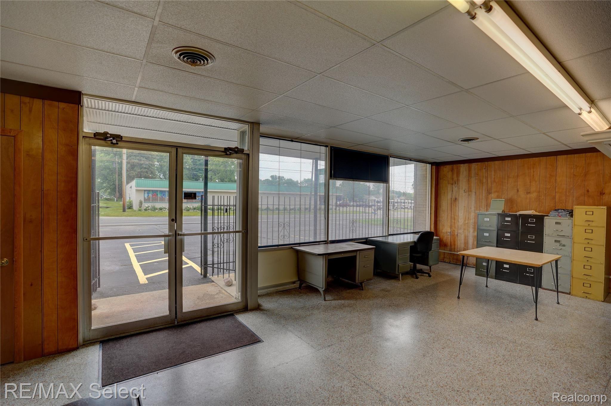 5317 Lapeer Road Burton, MI 48509 - Photo 31 of 39 5317 and 5319 Lapeer Rd 47.jpg