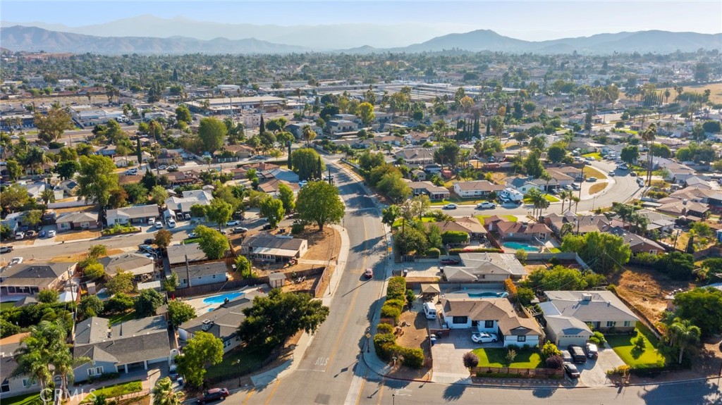8925 Penny Drive Riverside, CA 92503 - Photo 45 of 48 an aerial view of a city