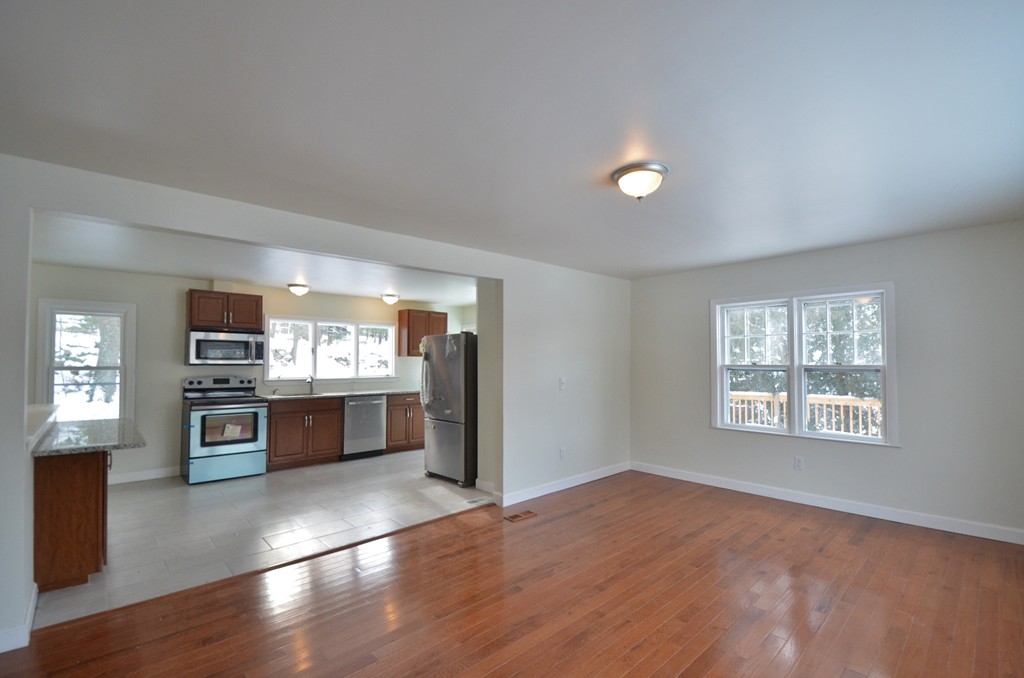 103 Great Woods Road Saugus, MA 01906 - Photo 8 of 15 Gallery Image 8
