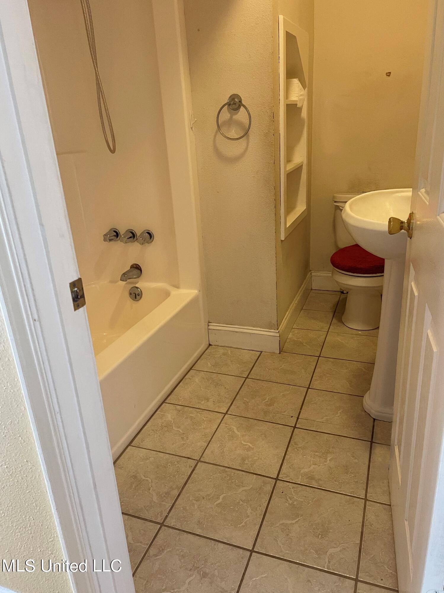 141 John Smith Road Poplarville, MS 39470 - Photo 19 of 28 Hall Bath Rm