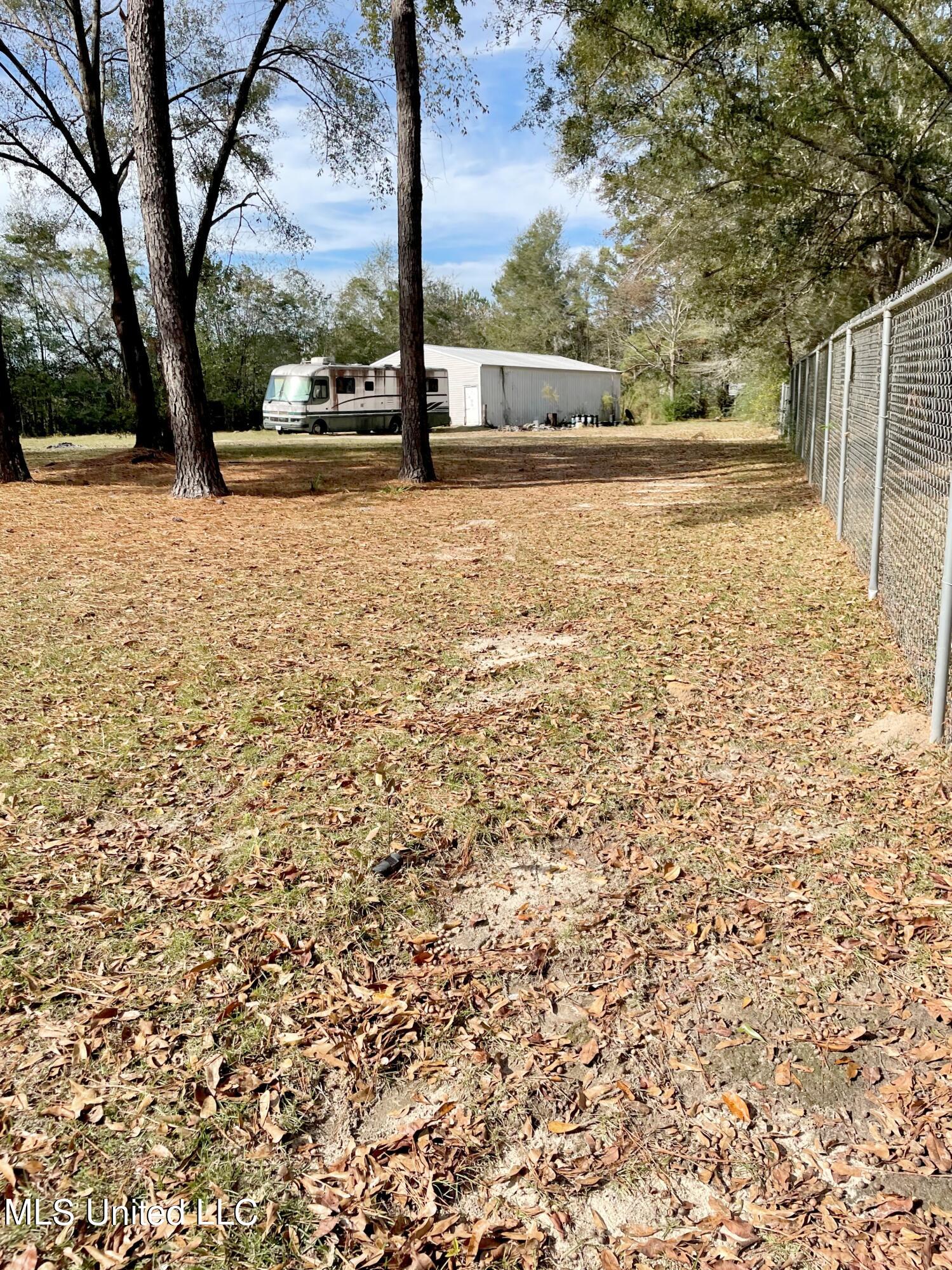141 John Smith Road Poplarville, MS 39470 - Photo 6 of 28 Entrance to right