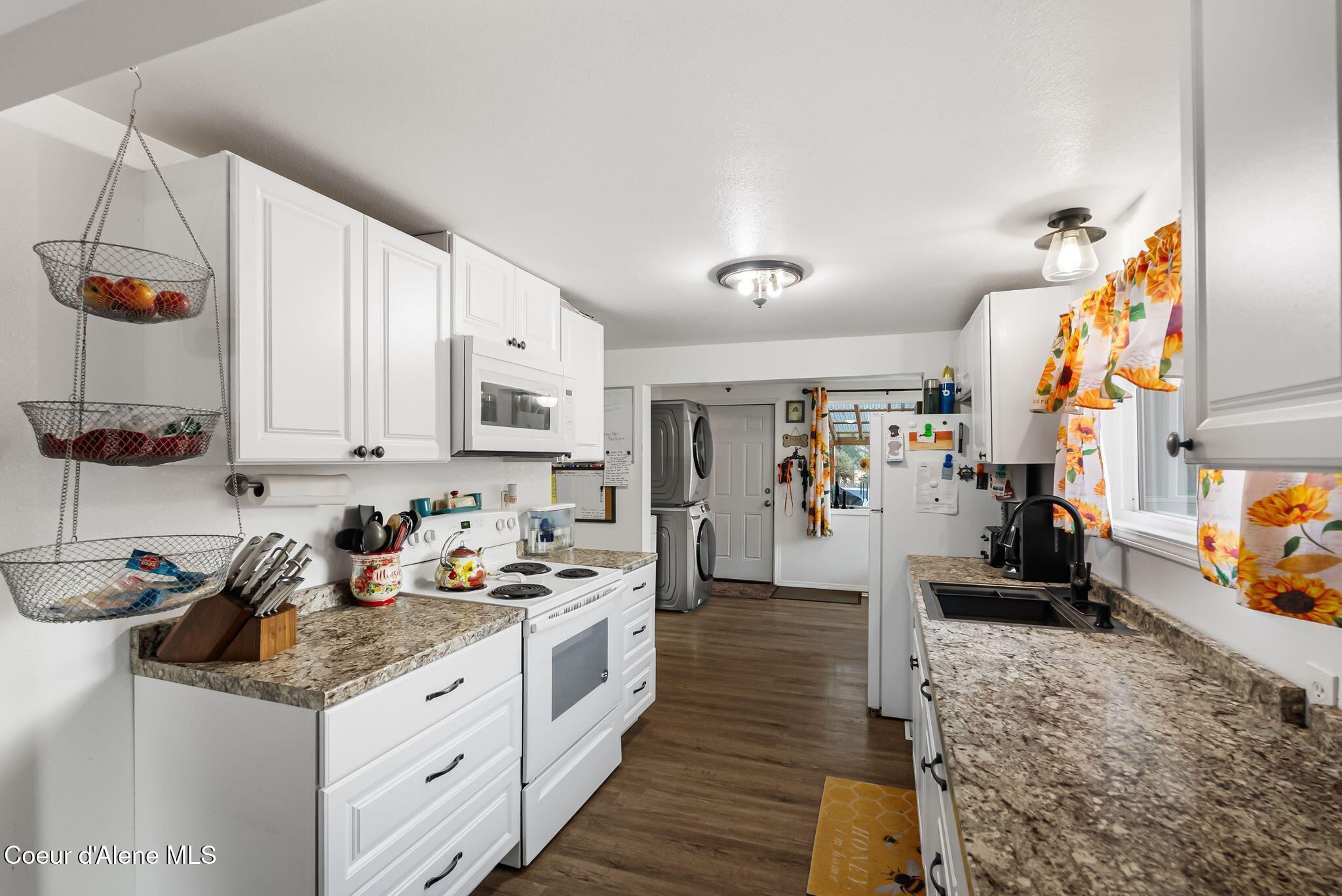 5898 Main Street Bonners Ferry, ID 83805 - Photo 13 of 41 9_DSC03781