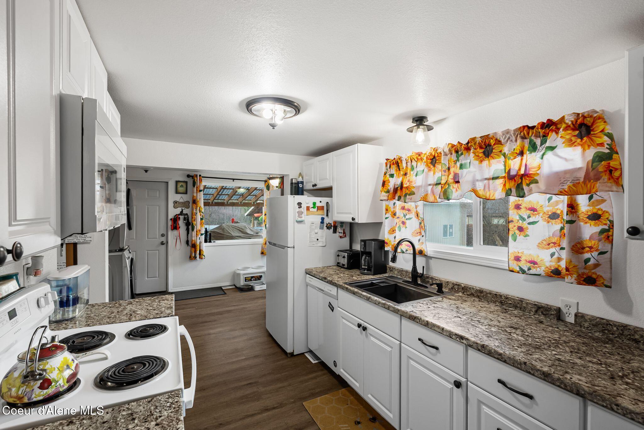 5898 Main Street Bonners Ferry, ID 83805 - Photo 14 of 41 8_DSC03816