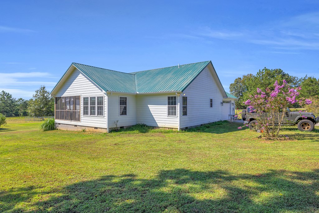 278 County Rd S-1-115 Iva, SC 29655 - Photo 35 of 51