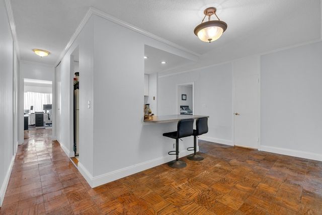 $875,000 | 65 East India Row, Unit 14G, Boston, MA 02110