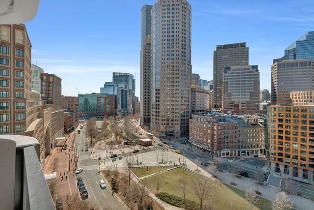 $875,000 | 65 East India Row, Unit 14G, Boston, MA 02110