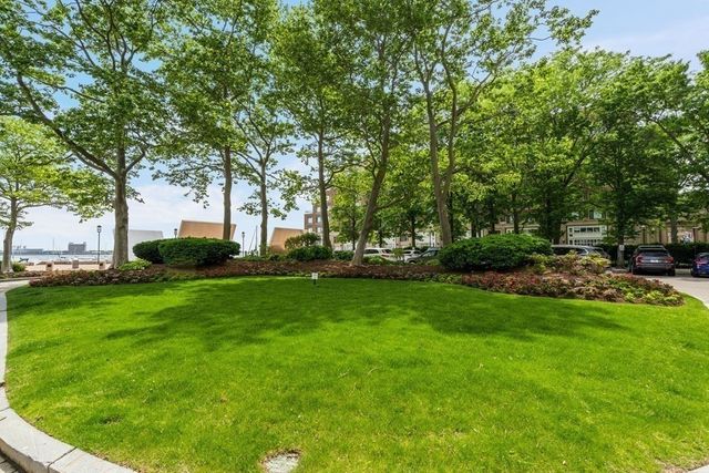 $875,000 | 65 East India Row, Unit 14G, Boston, MA 02110