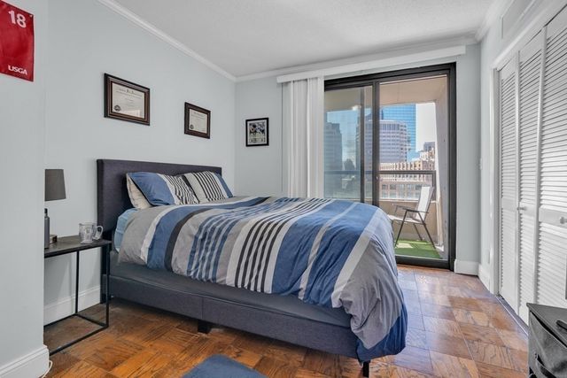 $875,000 | 65 East India Row, Unit 14G, Boston, MA 02110