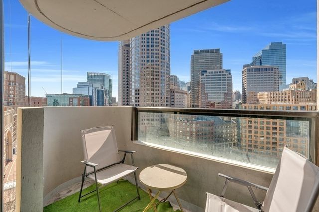 $875,000 | 65 East India Row, Unit 14G, Boston, MA 02110