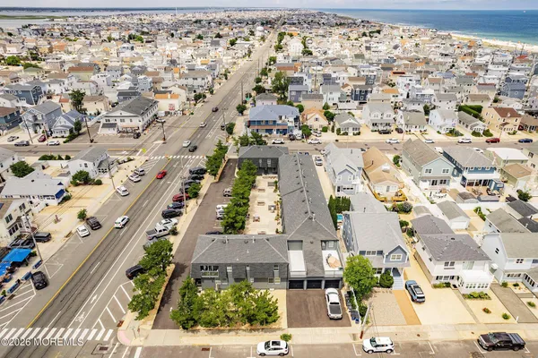 $3,995 | 75 Grand Central Avenue, Unit 6, Lavallette, NJ 08735