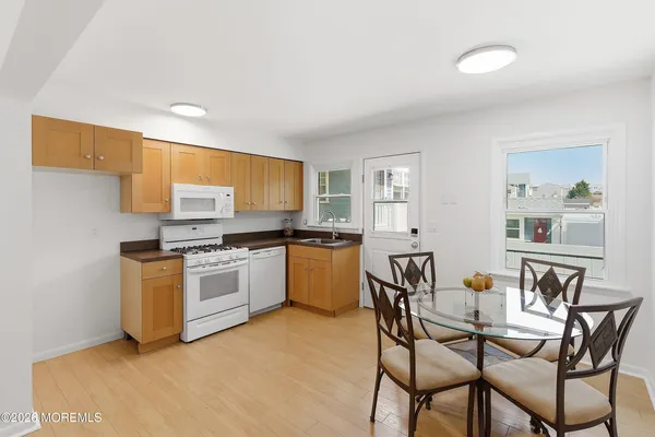 $3,995 | 75 Grand Central Avenue, Unit 6, Lavallette, NJ 08735