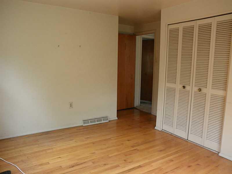 1432 Spring Run Road Extension Coraopolis, PA 15108 - Photo 16 of 25 Bedroom. Smallest bedroom has a double door closet and 2 windows.