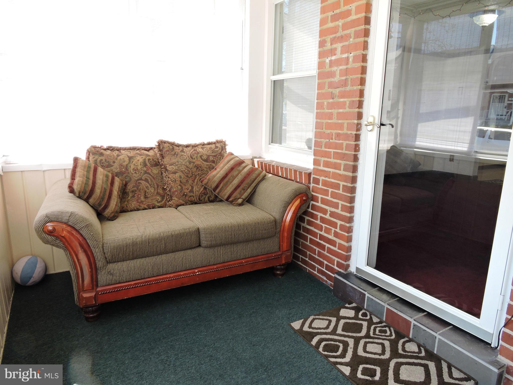3716 Greenvale Road Baltimore, MD 21229 - Photo 15 of 20 Interior (General)