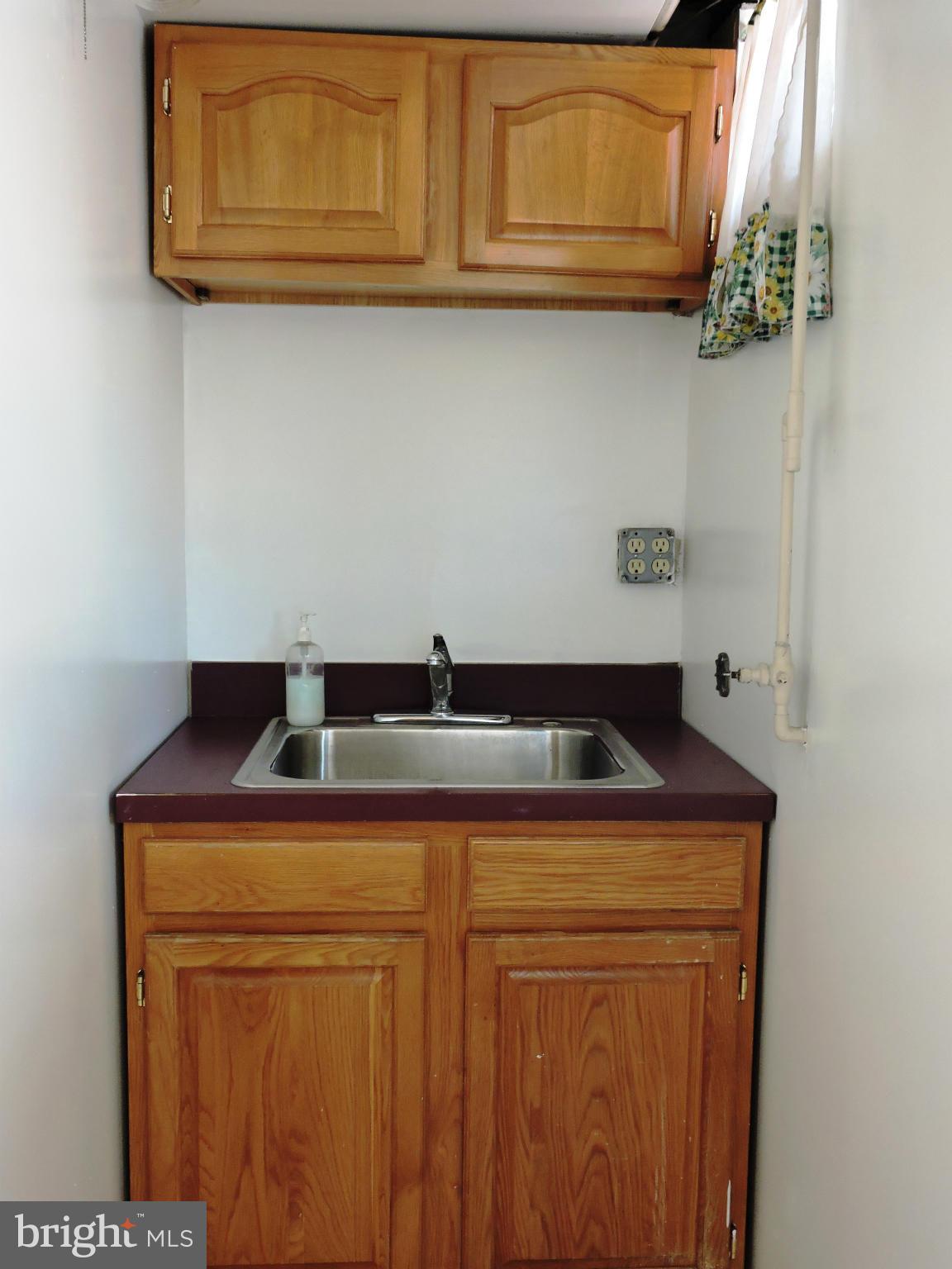 3716 Greenvale Road Baltimore, MD 21229 - Photo 18 of 20 Interior (General)