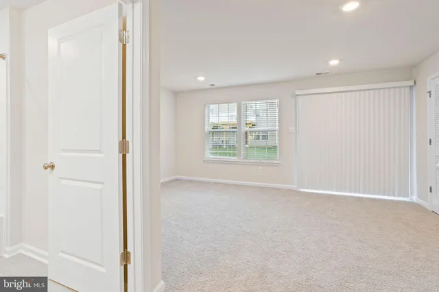 $4,000 | 30 Cardinal Way Mount, Mount Laurel, NJ 08054