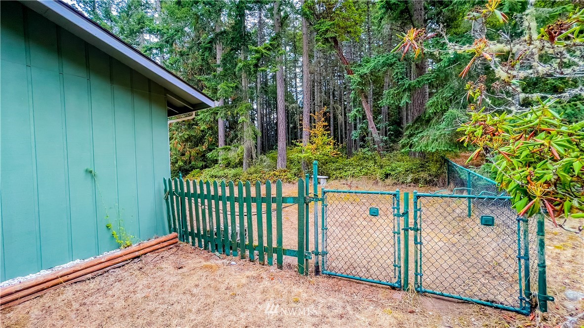 1082 Place Road Port Angeles, WA 98363 - Photo 10 of 29 Gallery Image 10