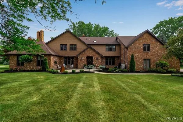 $777,000 | 393 Glengrove Road, Porter, NY 14174