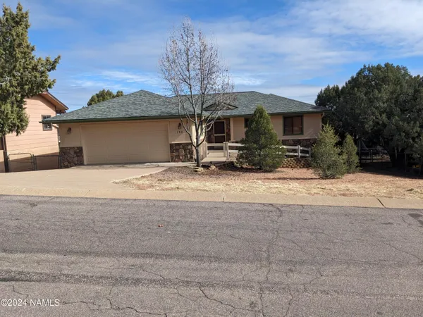 $2,350 | 705 West St Moritz Drive, Payson, AZ 85541