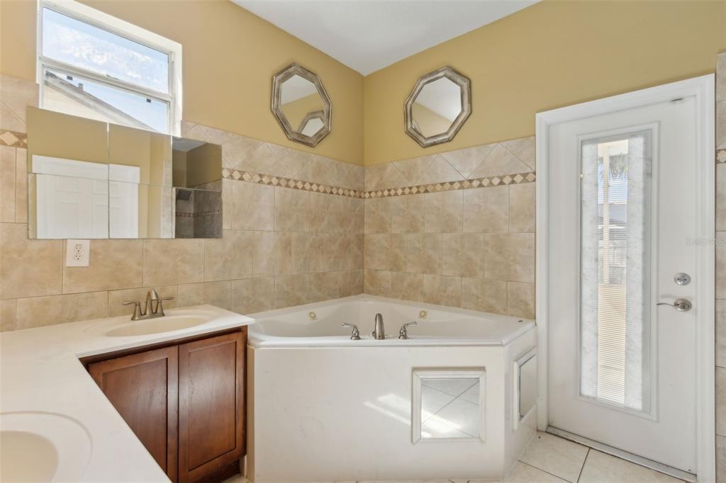 10524 Ramblewood Road Orlando, FL 32837 - Photo 11 of 26