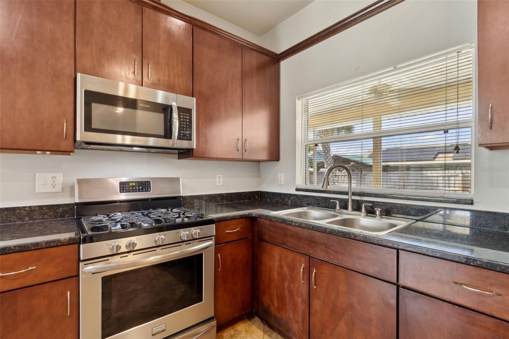 10524 Ramblewood Road Orlando, FL 32837 - Photo 6 of 26