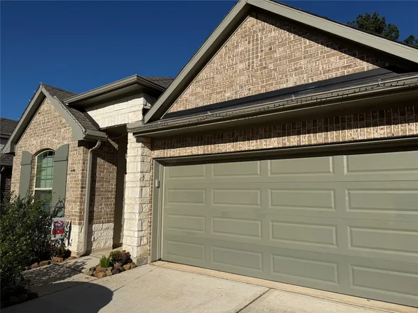 $2,200 | 416 Buff Beauty Way, Willis, TX 77318