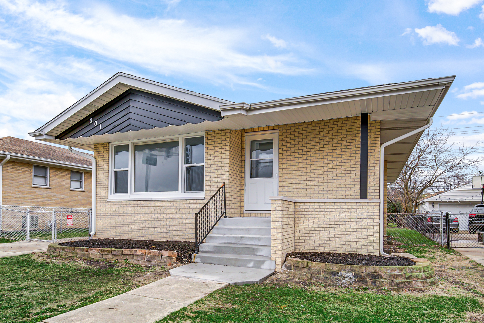 901 Oakton Street Park Ridge, IL 60068 - Photo 2 of 22 front view of a house with a yard