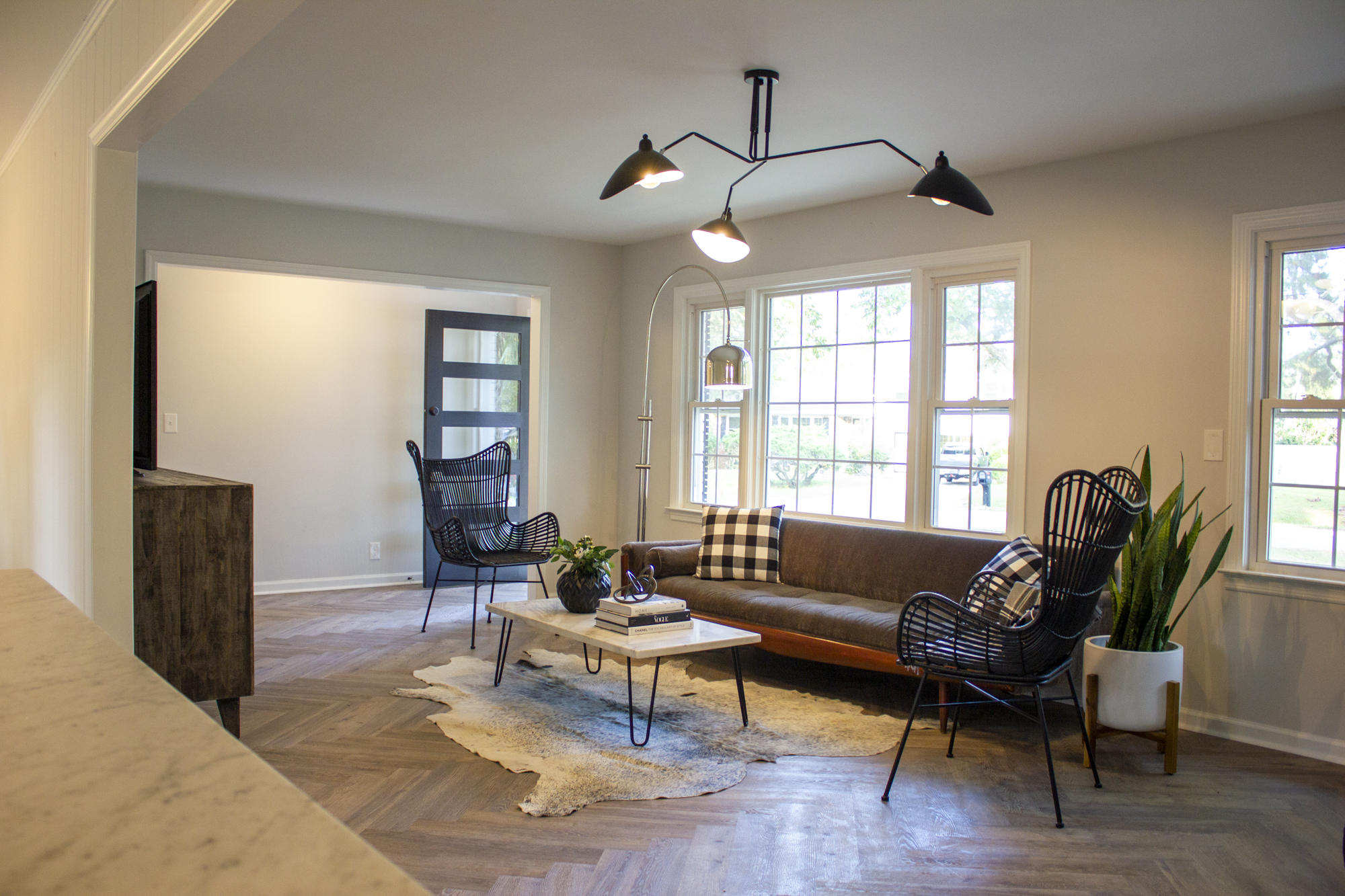 1424 Tara Road Charleston, SC 29407 - Photo 11 of 32 Living Room