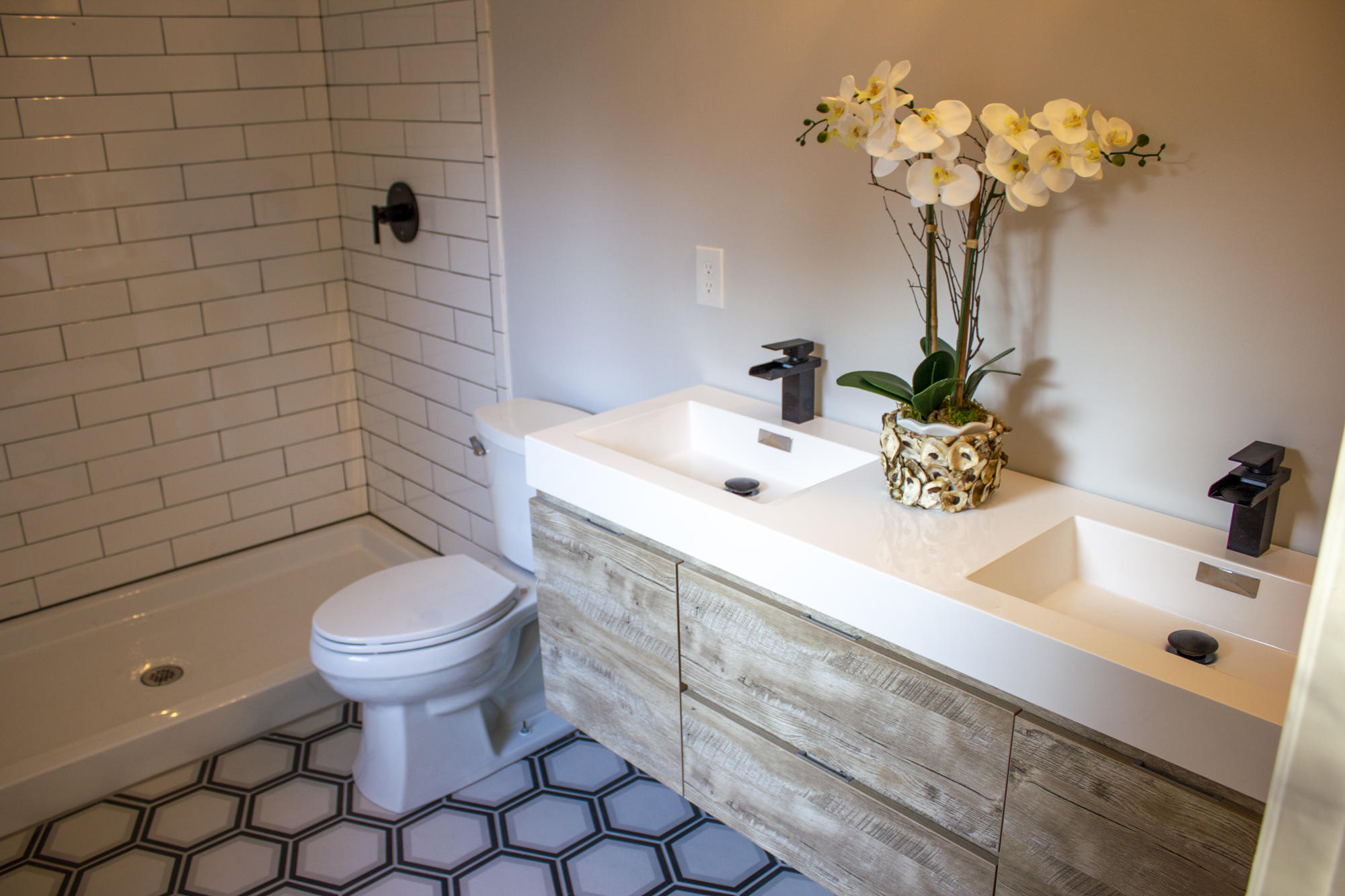 1424 Tara Road Charleston, SC 29407 - Photo 12 of 32 Master Bath