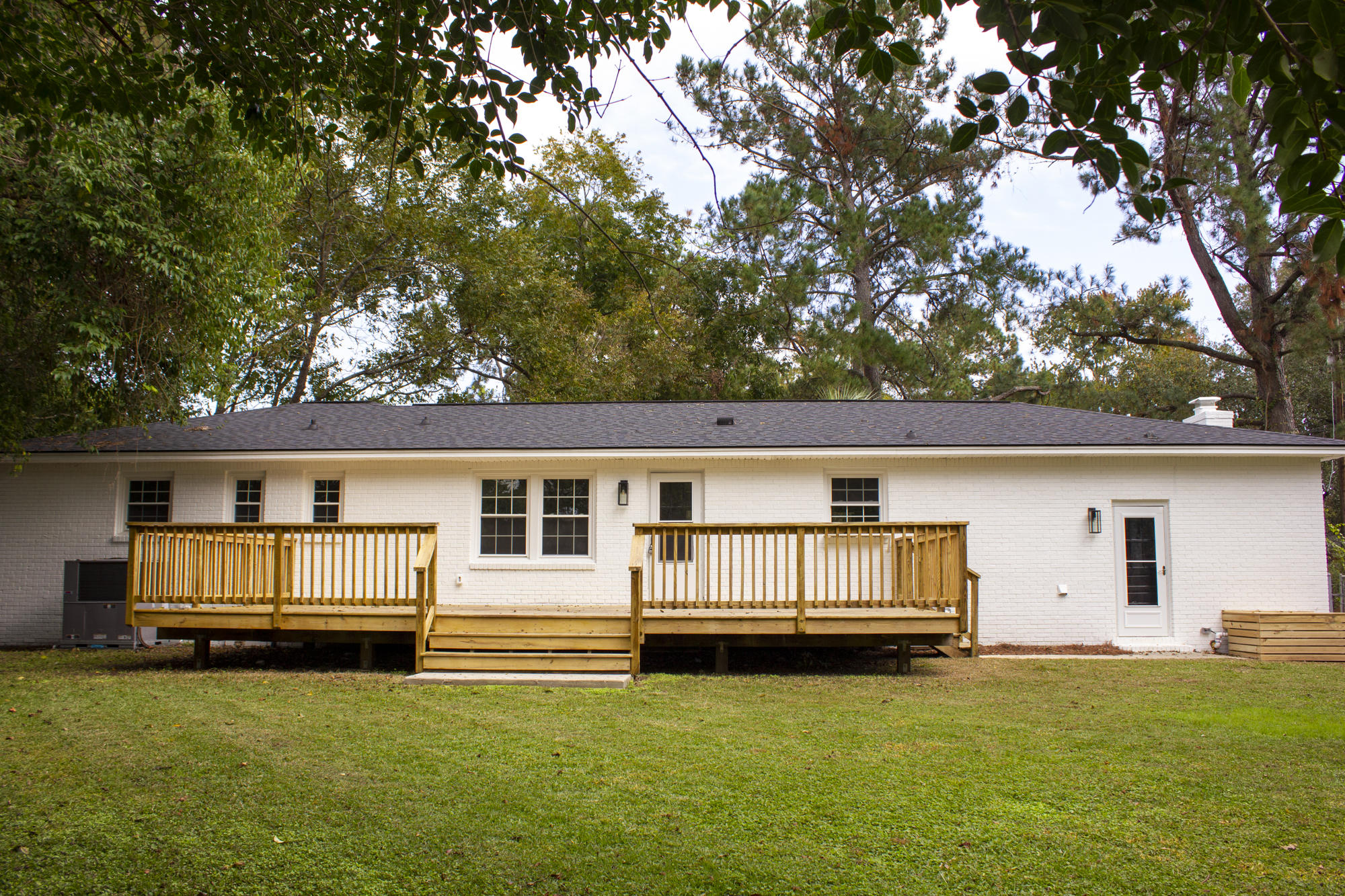 1424 Tara Road Charleston, SC 29407 - Photo 3 of 32 Rear Elevation
