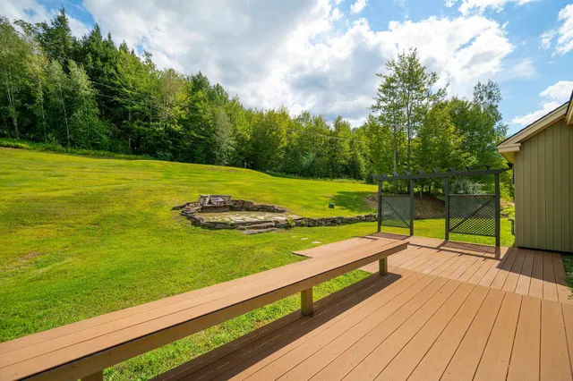 $1,425,000 | 411 Wood Road, Hartford, VT 05059