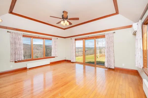 $1,425,000 | 411 Wood Road, Hartford, VT 05059