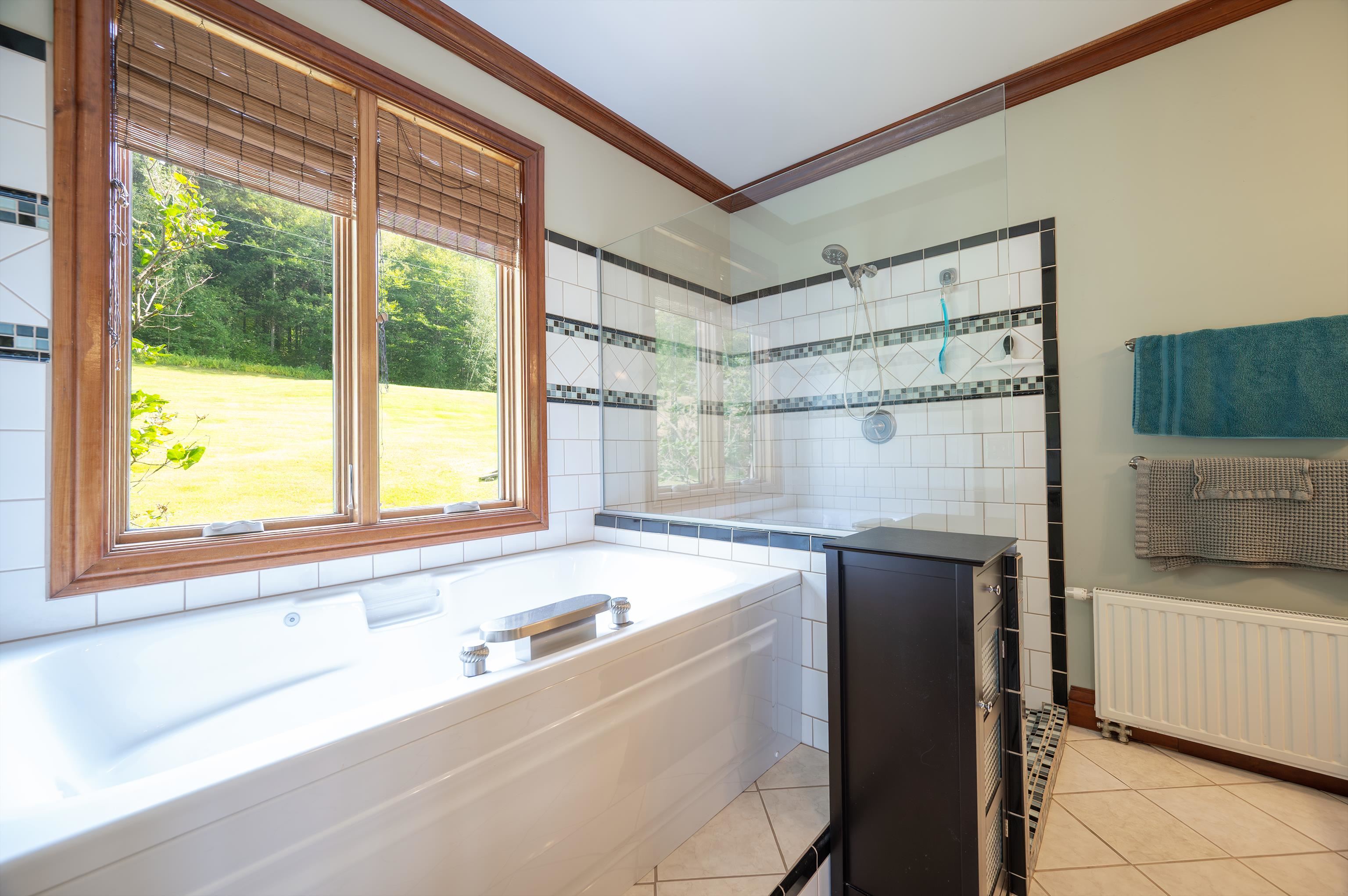 411 Wood Road Hartford, VT 05059 - Photo 29 of 60