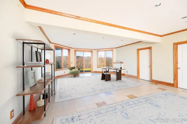 $1,425,000 | 411 Wood Road, Hartford, VT 05059