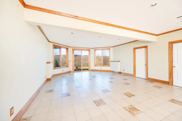 $1,425,000 | 411 Wood Road, Hartford, VT 05059