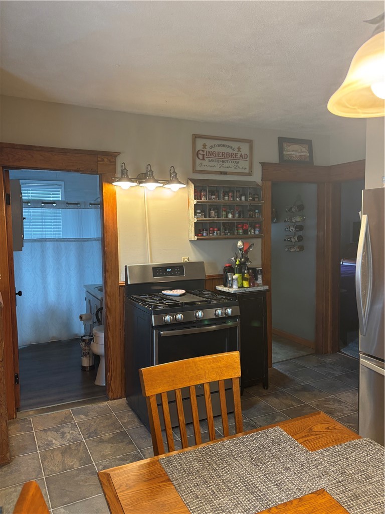 351 Robinson Street Woonsocket, RI 02895 - Photo 8 of 23 Gallery Image 8