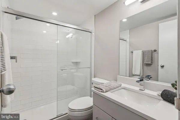 $1,995 | 875 Sansom Street, Unit 630, Philadelphia, PA 19107