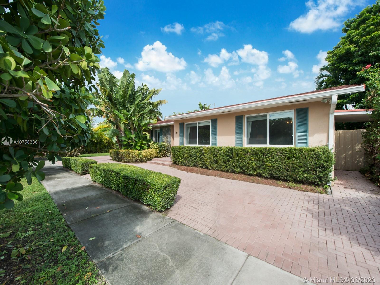 6701 Southwest 49th Terrace Miami, FL 33155 - Photo 2 of 24 a view of backyard with patio