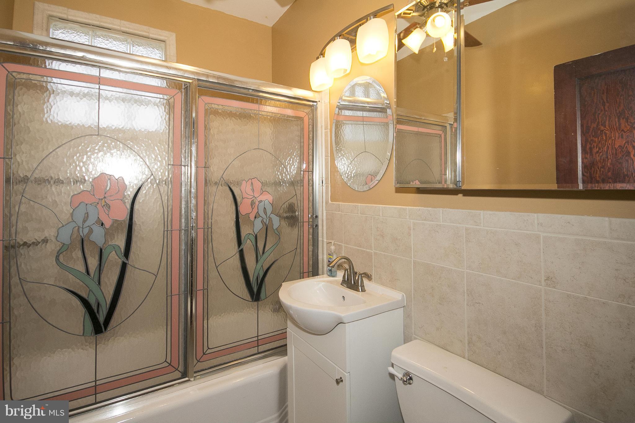 3208 Rueckert Avenue Baltimore, MD 21214 - Photo 12 of 30 Bath