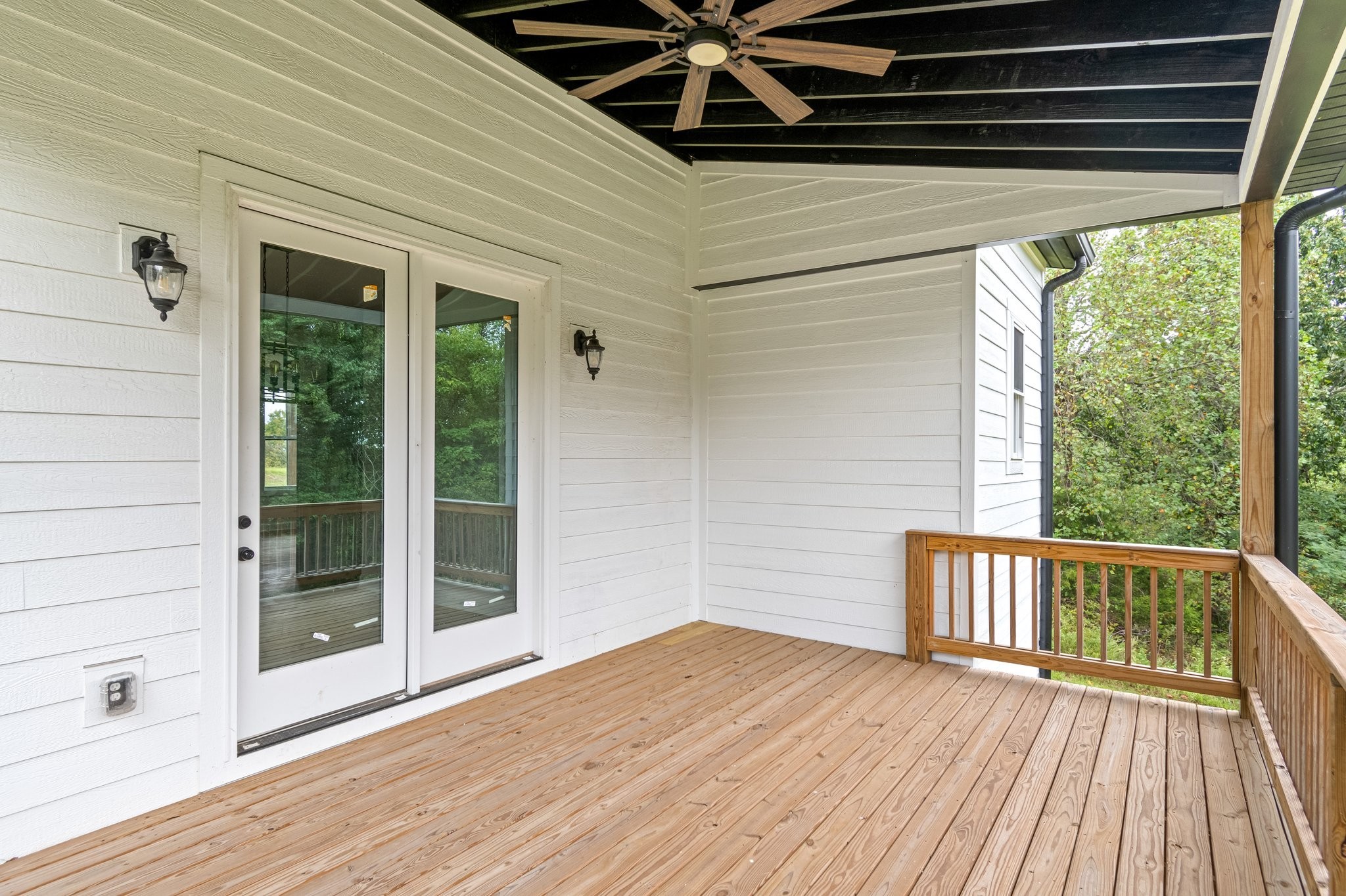2675 Monte Murrey Road Lewisburg, TN 37091 - Photo 48 of 61 a view of empty room with wooden floor and fan